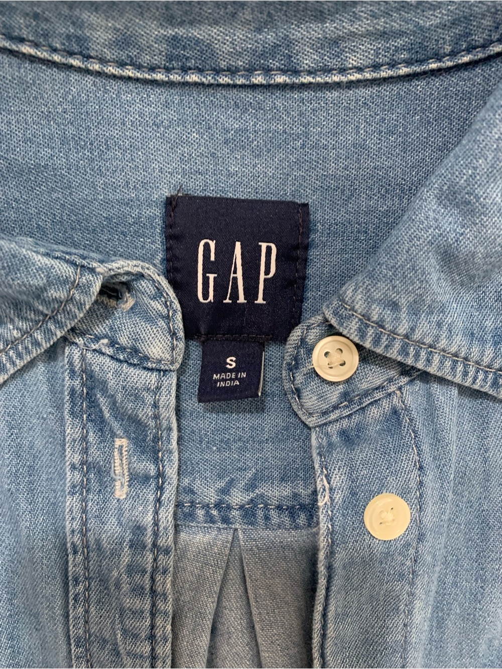 GAP Denim Crop Shirt - Picture 10 of 11